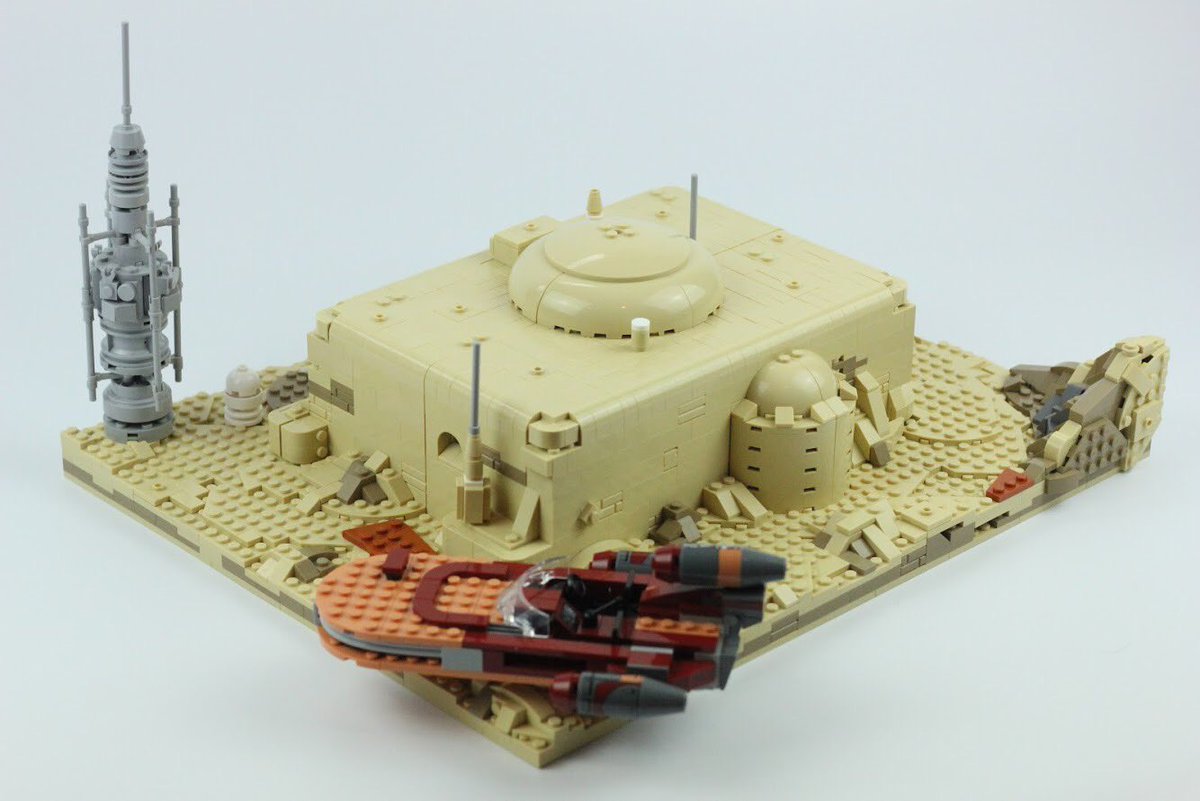 EmpireLug's tweet photo. #tbt to this Tatooine build by William (LegoHubProductions) who did an excellent job creating the shapes seen in the architecture on Tatooine. Be sure to follow him and see more amazing builds. #tatooine #sand #lookdroids #empirelug #powerconvertors #speeder https://t.co/NeneLdvjJA
