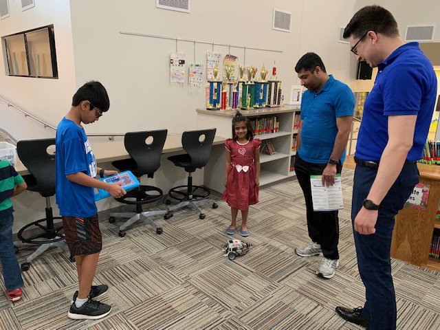 CISDTransition's tweet photo. iCode at Lee https://t.co/Lr4HwwgYnF