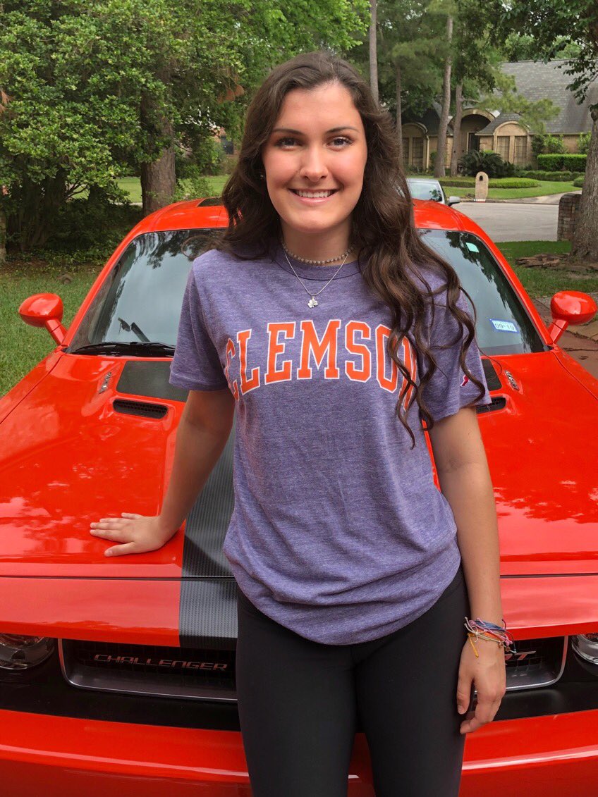 DevanTaylor16's tweet photo. First and for most I would like to thank God for this opportunity, and for all the people He has put into my life to make this possible!! Without them I would not be able to announce.. that I committed to play D1 volleyball at Clemson University!!!  @ClemsonVB https://t.co/AcdVPvH630