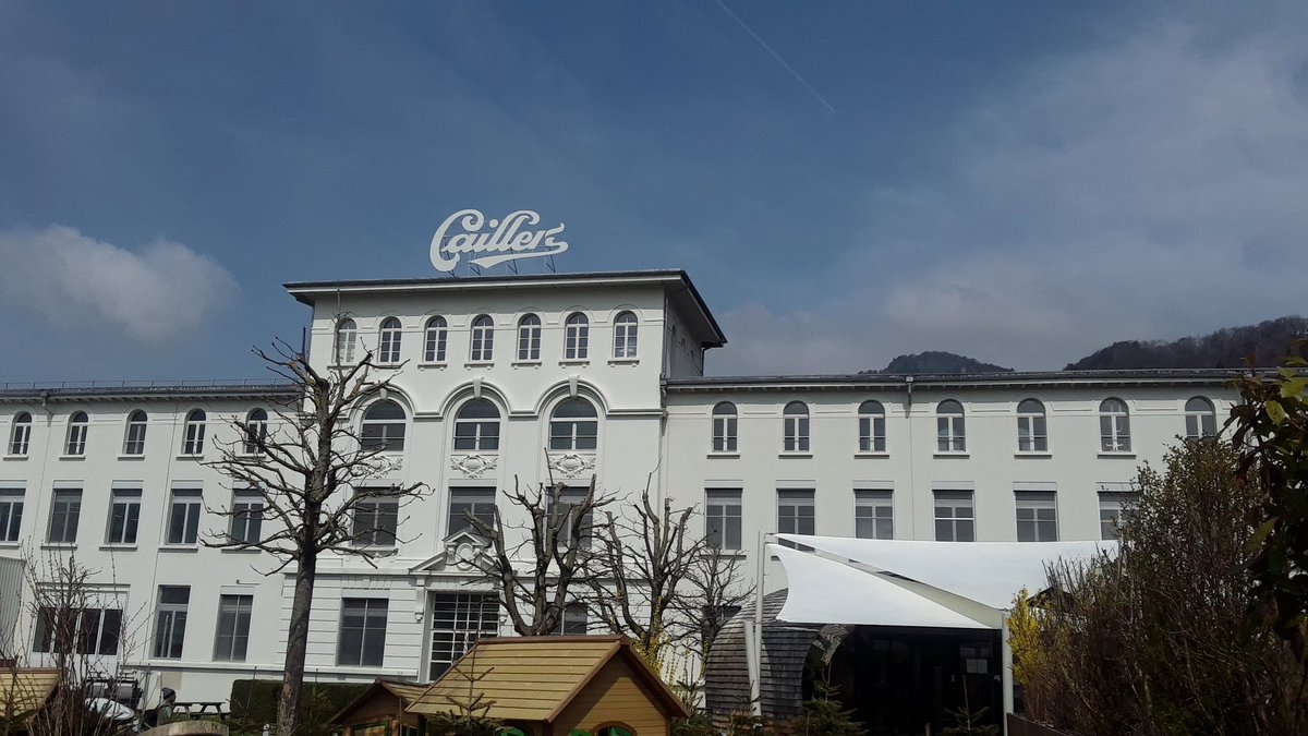 Vaishali695's tweet photo. Yesterday i visited Caillers .
A #nestley #chocokate ffactory.
At switzerland...
#prabhas https://t.co/XQ4CiMJC5Z