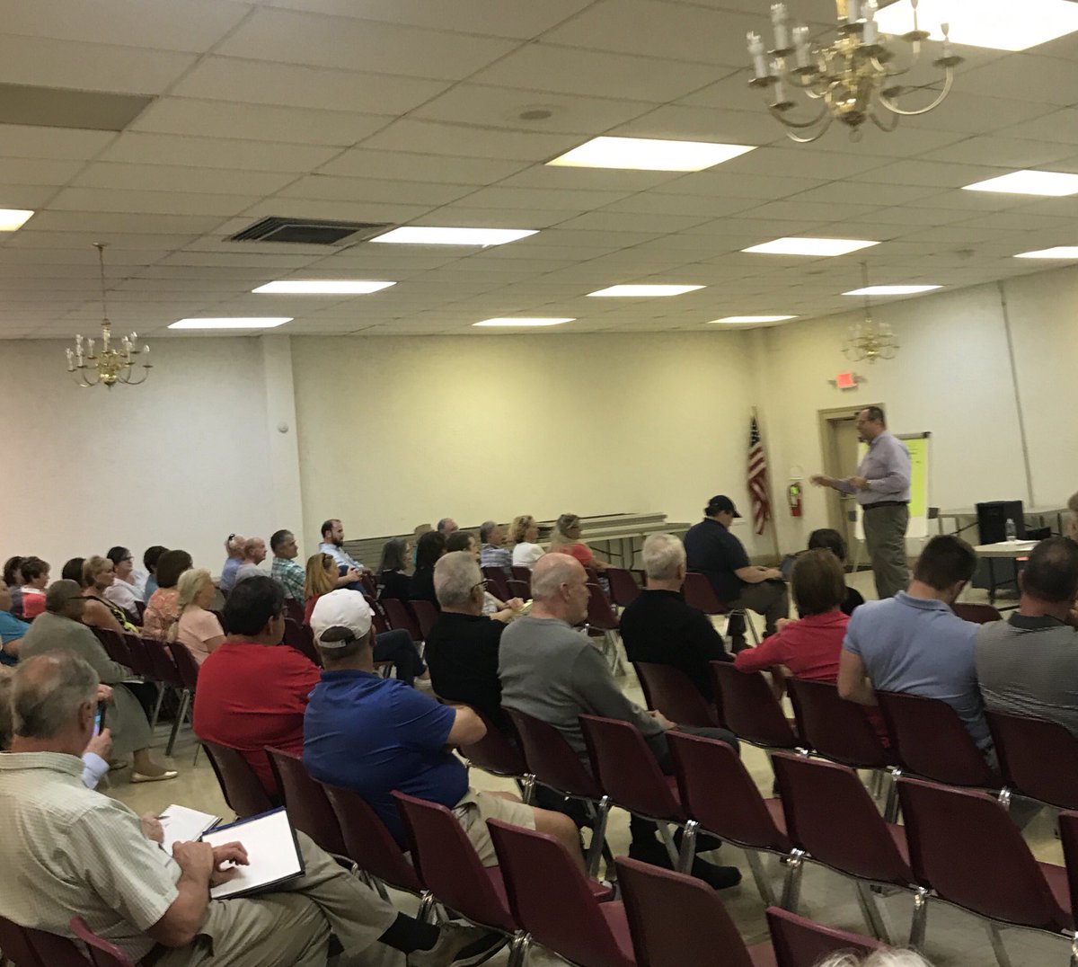HarrodsburgDT's tweet photo. The kickoff to planning Harrodsburgs 250th Birthday and the first settlement in Kentucky!   June 2024!   #downtown #harrodsburg #history #preservation #downtownharrodsburg #mainstreetmatters https://t.co/nkq1BuAuYh