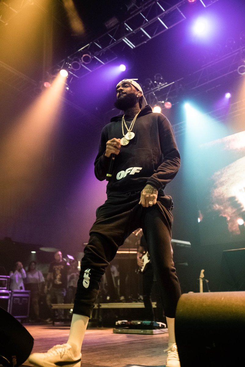 Cal615_'s tweet image. Don’t let his death be in vein. This is an opportunity to start over. An opportunity to do better and be better. I want to see all my people be able to run that #VictoryLap #RipNip #LongLiveNip