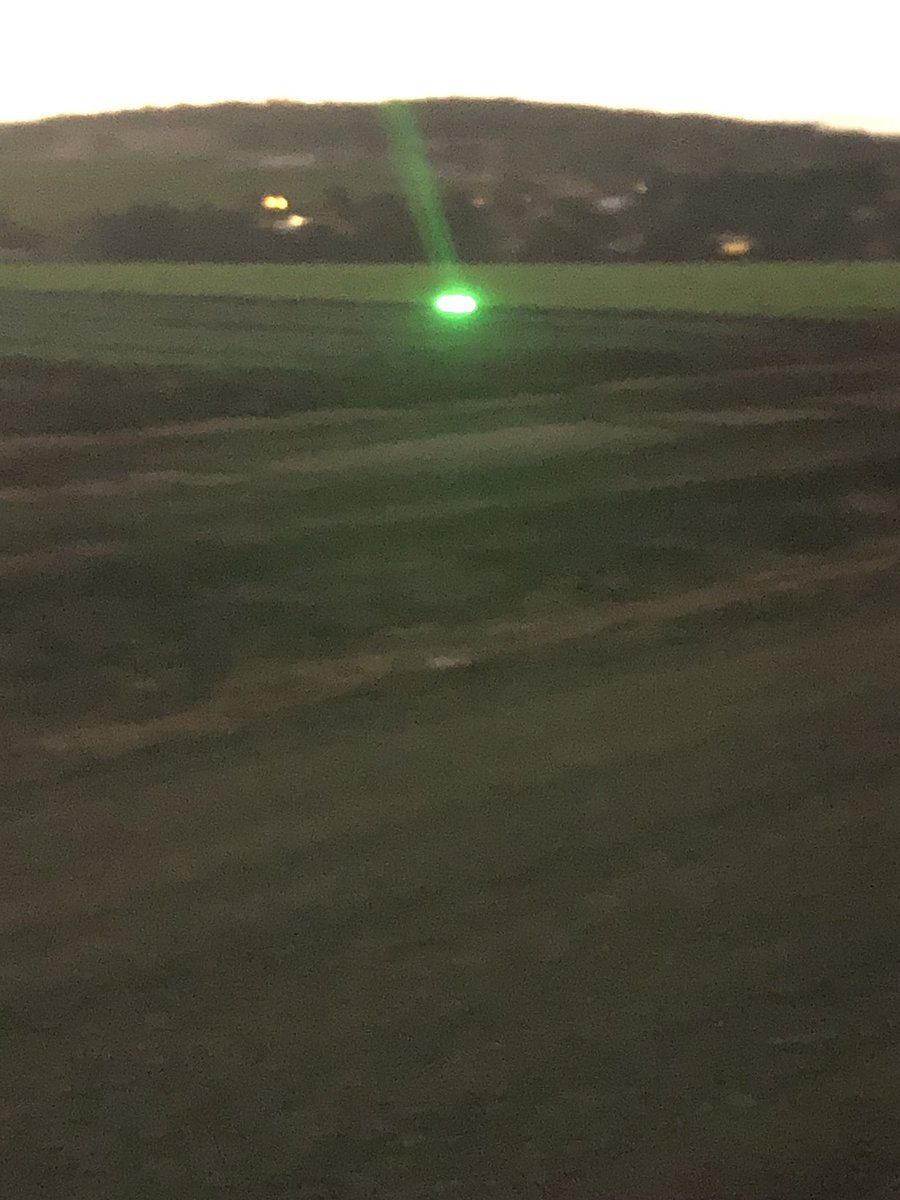 jonocraven67's tweet image. Bird scaring laser in action early morning protecting baby leaf crops. Doing a good job to date #duckoff #birdcontrol @AUSVEG @Hort_Au