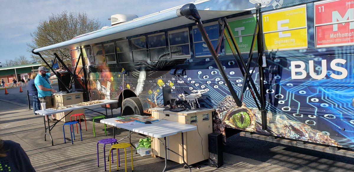 afaulknerstem's tweet photo. Like what you see? Want to learn more? Sign up for #IFLLEX to attend or present. #FCPSSTEMBus will be making a guest appearance. https://t.co/NsXzSDDMBM