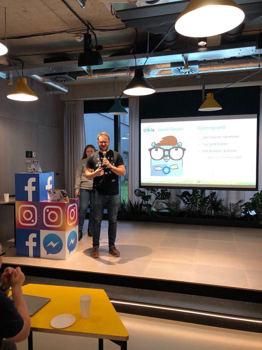 codekiwicom's tweet image. .@sleepypioneer and @jasongwartz have started their workshop in #Prague and are sharing their work on @Ecosia. The workshop consists on Instrumenting Go applications with #Prometheus. #TechWeekCE