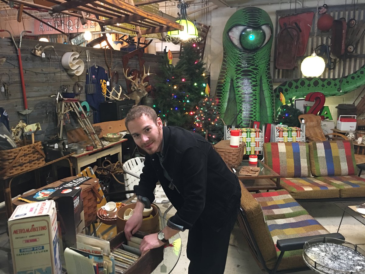 _WhiteSpace_'s tweet photo. Spent our lunch break today doing a little #antiquing at the Bomb Shelter to get our creative juices flowing. Who doesn’t need a fire hydrant? #ExploreAkron #agencylife https://t.co/BIIe03q61N