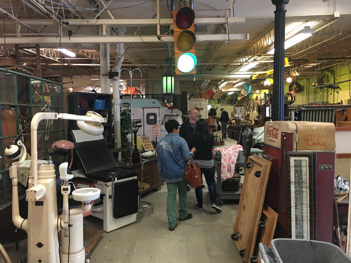 _WhiteSpace_'s tweet photo. Spent our lunch break today doing a little #antiquing at the Bomb Shelter to get our creative juices flowing. Who doesn’t need a fire hydrant? #ExploreAkron #agencylife https://t.co/BIIe03q61N