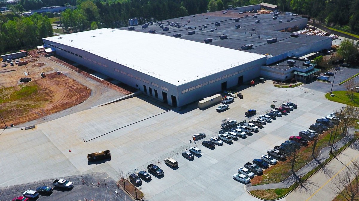 RALINassociates's tweet photo. Our team at the @ofs_optics expansion in Carrollton, Georgia is on a roll💪

#RALIN #RALINallin #PeopleFirst #OFS #FiberOptics #industrial #construction #RALINconstruction #RALINbuilds #telecommunication #industrialconstruction #manufacturingconstruction #hardwork #expansion https://t.co/kfUNo4RZbg