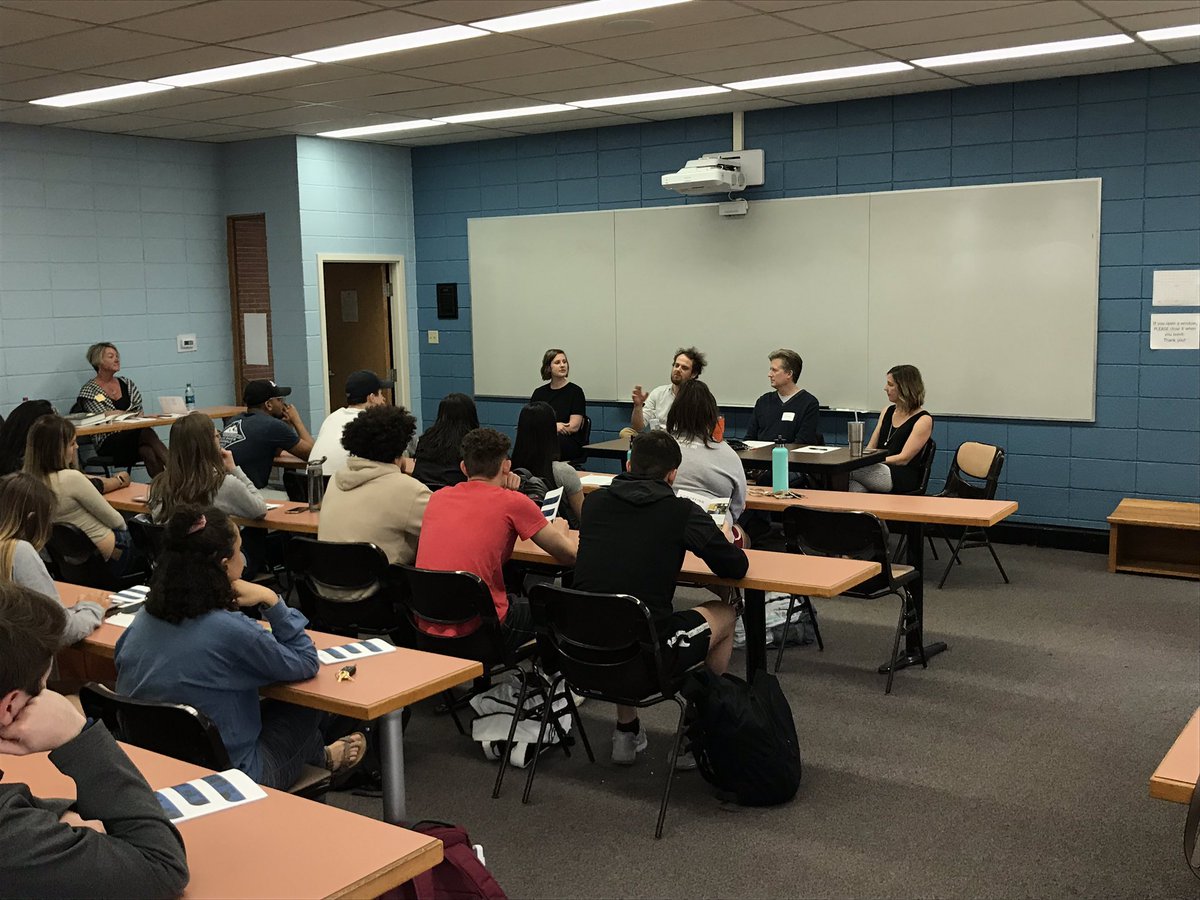 Now for our second panel at <a href="/DruryUniversity/">Drury University</a>, but this one is all about entrepreneurship! Moderated by the wonderful <a href="/MissOxendine/">Paige Oxendine</a> with the @The_eFactory, who is interviewing @TylerDrenon at <a href="/selfinteractive/">Self Interactive</a>, Brian Ash at Calibrate Marketing &amp; Sarah Howey at <a href="/SelectSitterApp/">SelectSitterApp</a>!