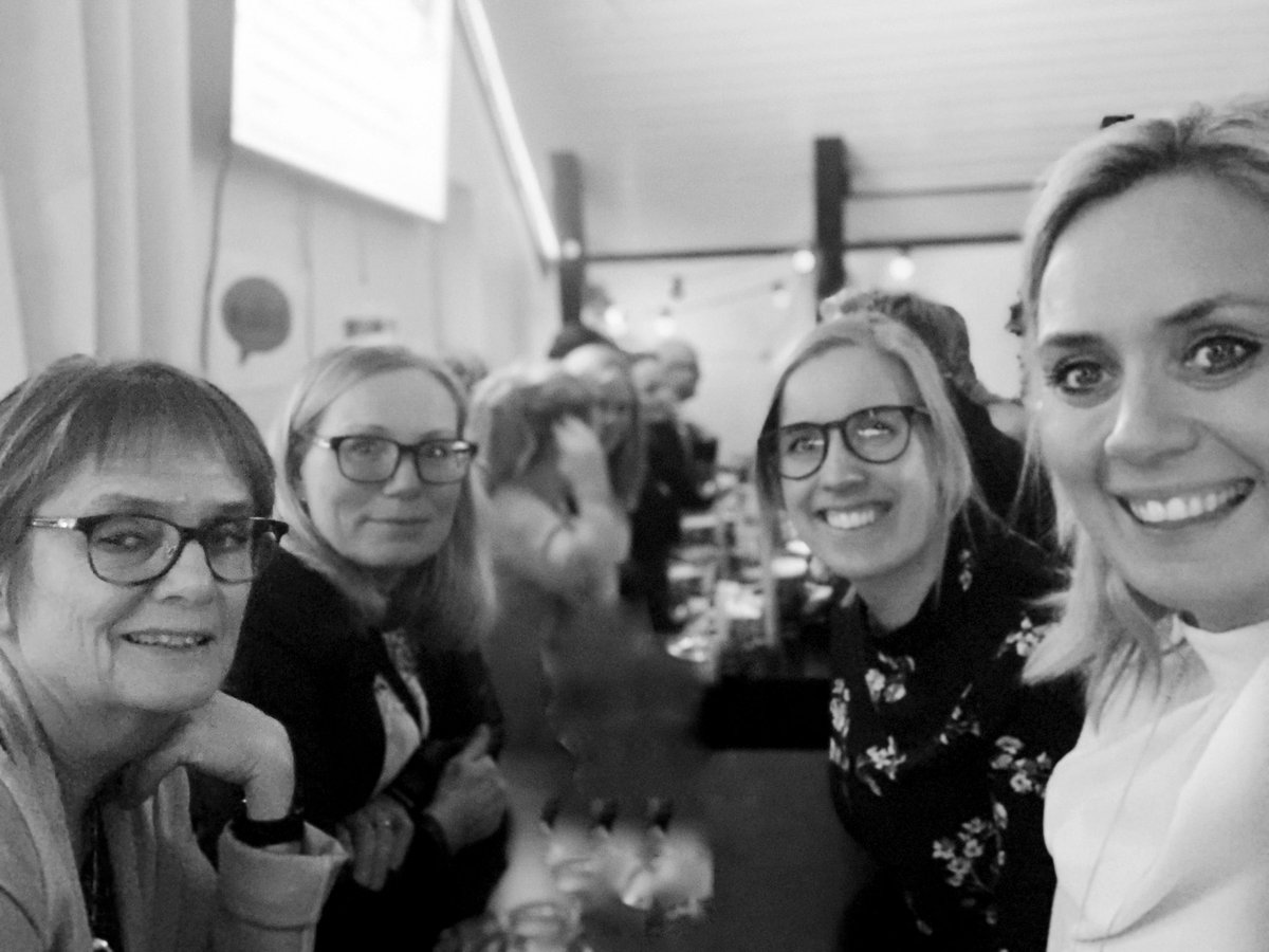 🌟 Skolor i frammarsch mot framtiden 🤗 Slogan av WarStars en nyskapat skola på #pedagogiskpub #solskol