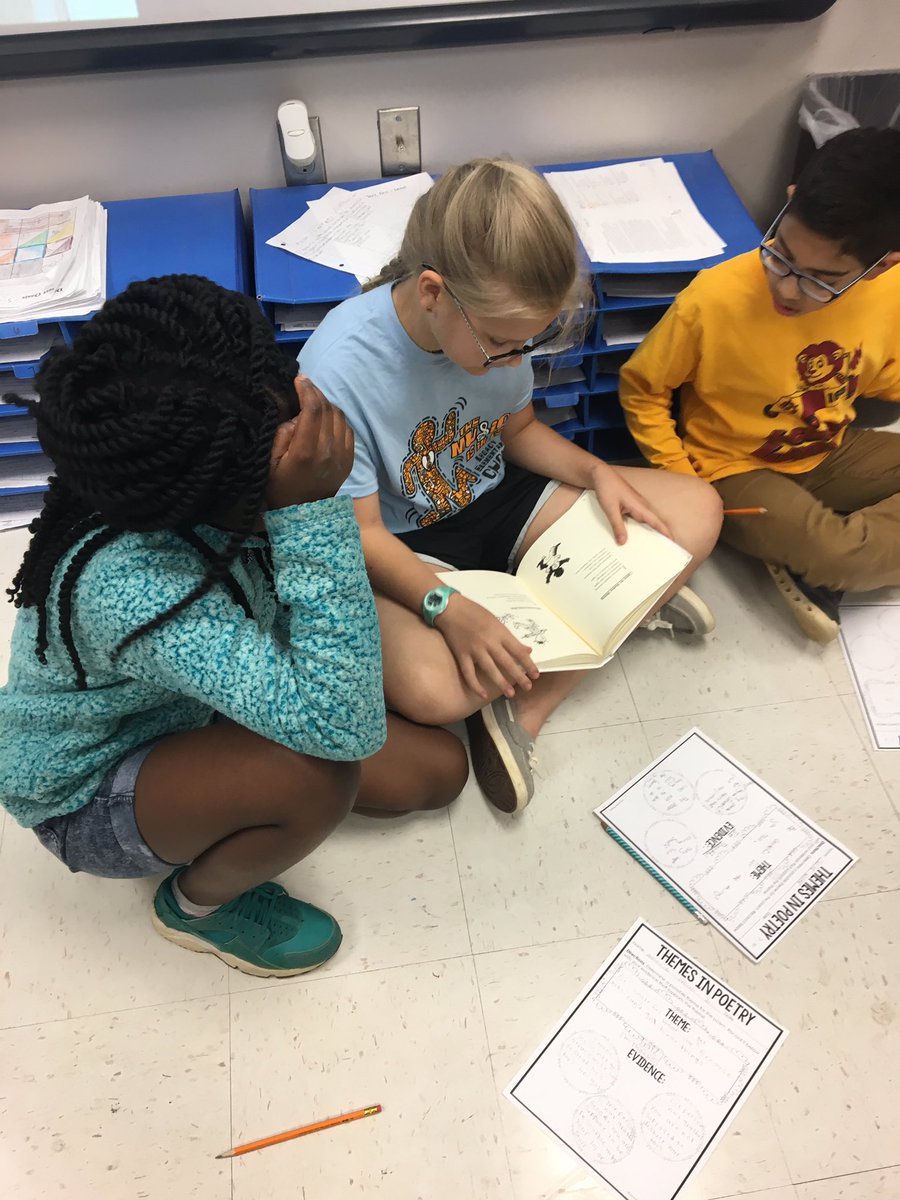 MsMcCombsClass_'s tweet photo. 5th grade is analyzing themes in poetry this lovely Thursday afternoon! @LegacyElement https://t.co/Xku3psiXyb