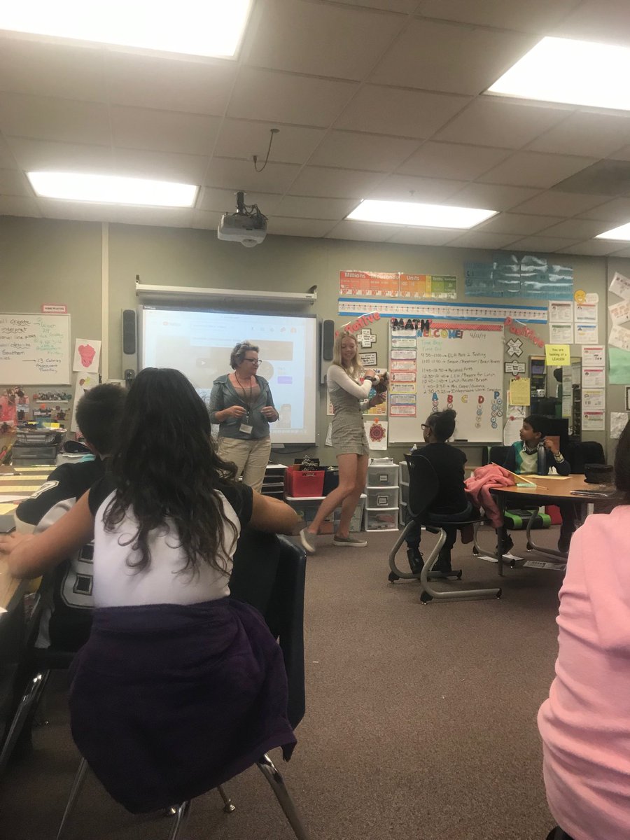 dtadublin's tweet photo. Passive, Assertive or Aggressive? ⁦@dtadublin⁩ S ⁦@payton_kessler role playing during her ⁦@teDCSD⁩ guidance internship:) Thx Ms Cooper ⁦@DCSEmerald⁩ #seeuslearn https://t.co/e3lITqKI4X