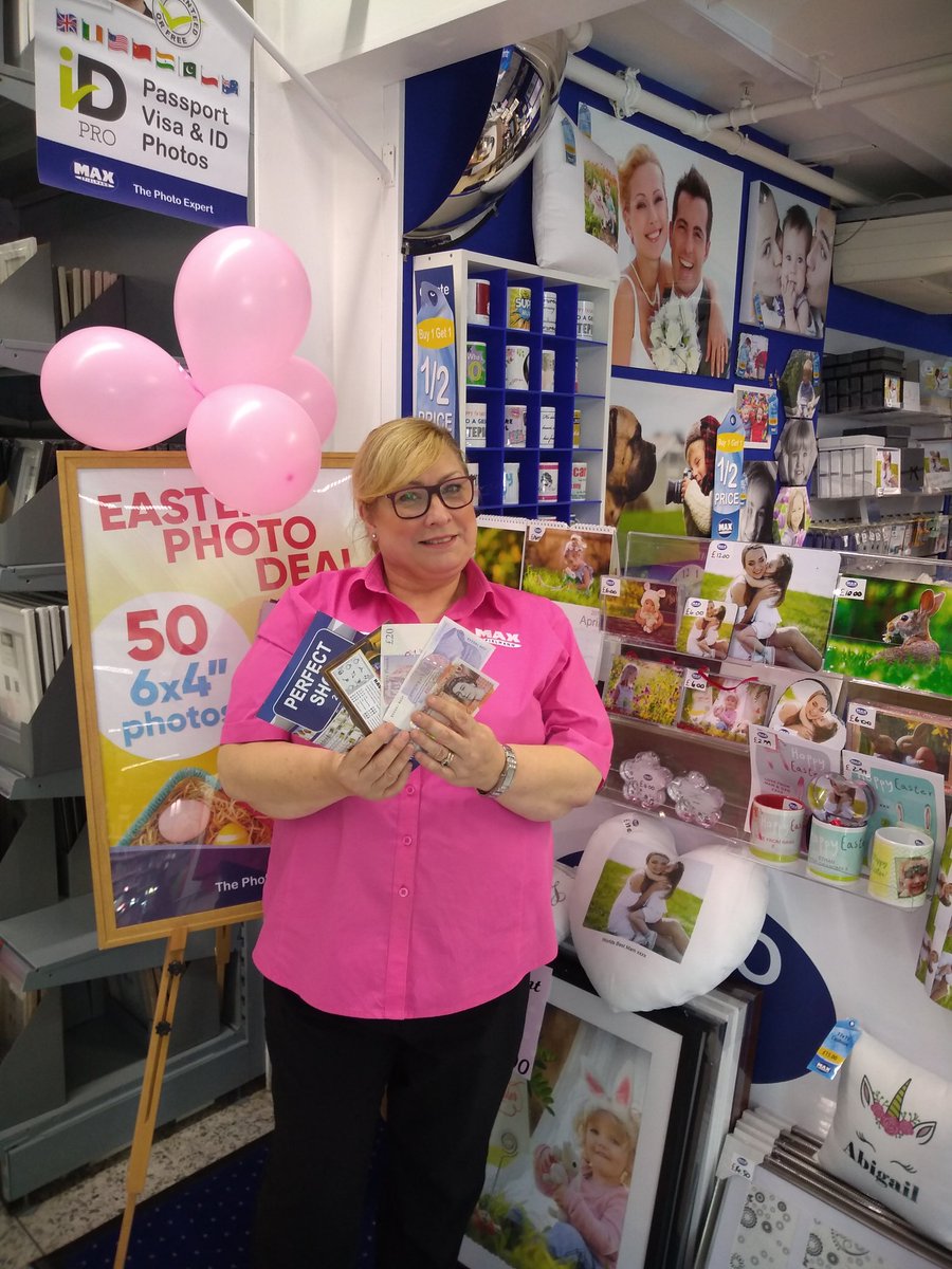 LeanneDomigan1's tweet image. Jacquie in Boldon gets a £50 winning scratch card for her perfect shop efforts today. Brilliant!!