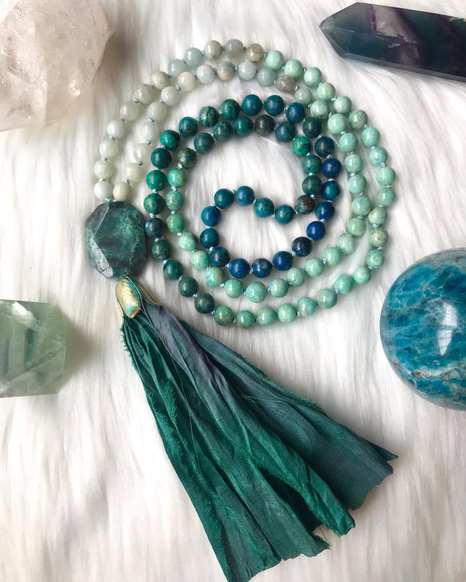 ABeadedLife's tweet photo. Repost from : @moonmagicgems 
#beadedjewelryofinstagram#abeadedlife #bohojewelry #bohemianjewelry #bohochic#bohostyle #rusticjewelry #beadedjewelry #handmadejewelry #jewelrydesigner https://t.co/oauWb5SRgA