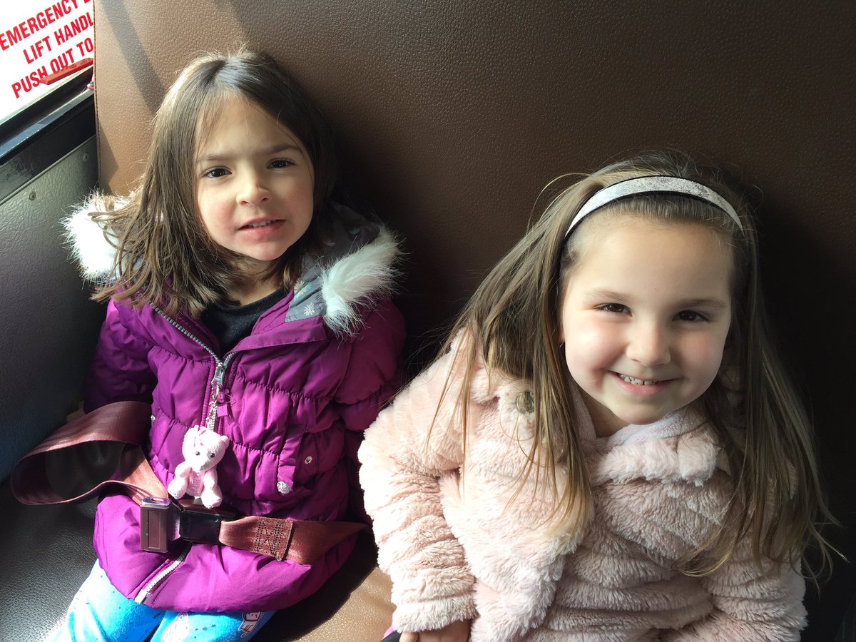 msmPKYPreK's tweet photo. These kids enjoyed the bus ride this afternoon! https://t.co/eNIWJZz4DJ