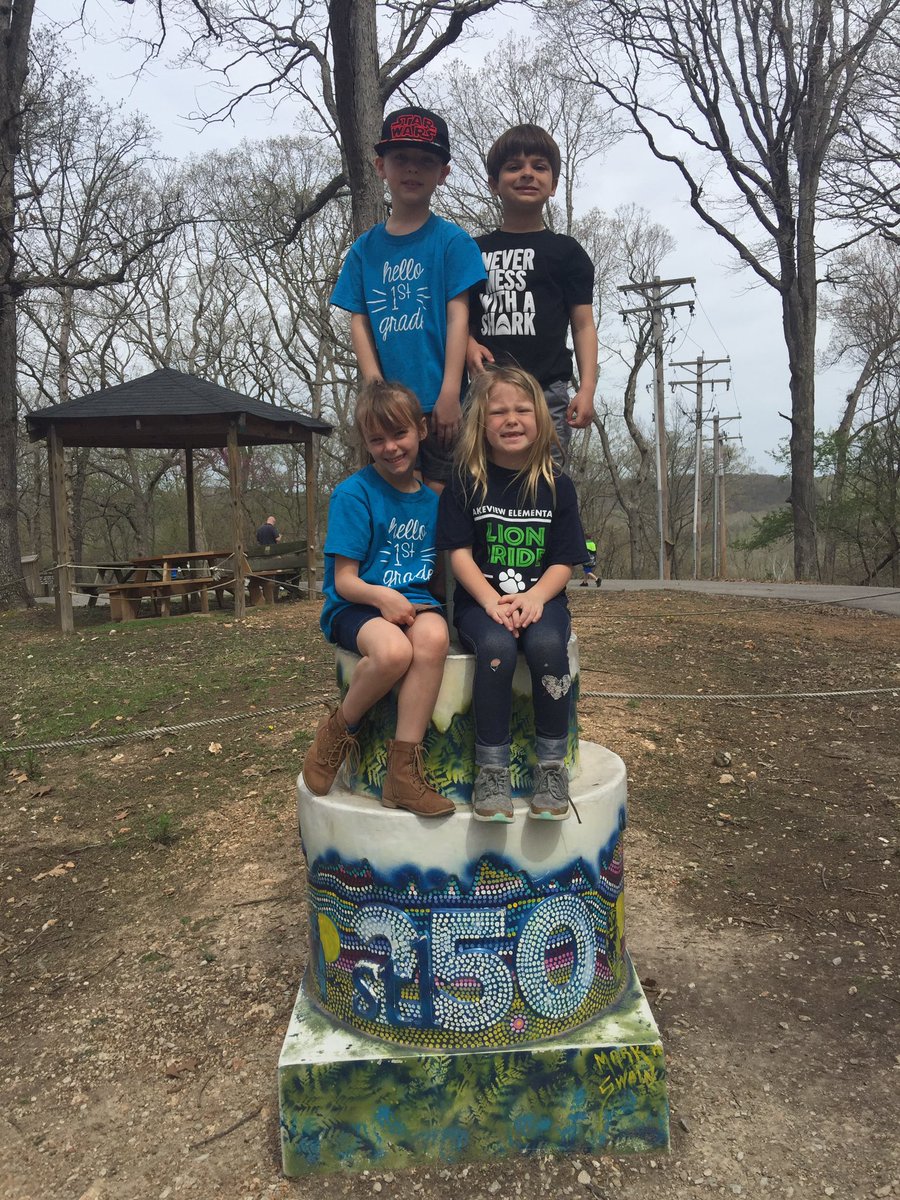 MichelleFine15's tweet photo. Had the best time with these amazing kids at Wild Bird Sanctuary!! 🦉🦅@LVEPrebianca https://t.co/2CrMycaz3Y