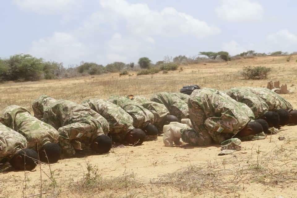 LibanOwadan's tweet photo. Inta yarta ah aan haysano, Allaha noo siyaadiyo.
Ciidankeena tiro ahaan iyo tayo ahaan way soo agaagayaan. Libaax-yaashii Africa waxbadan ayaan idinka sugaynaa. https://t.co/Li3J9nknqJ