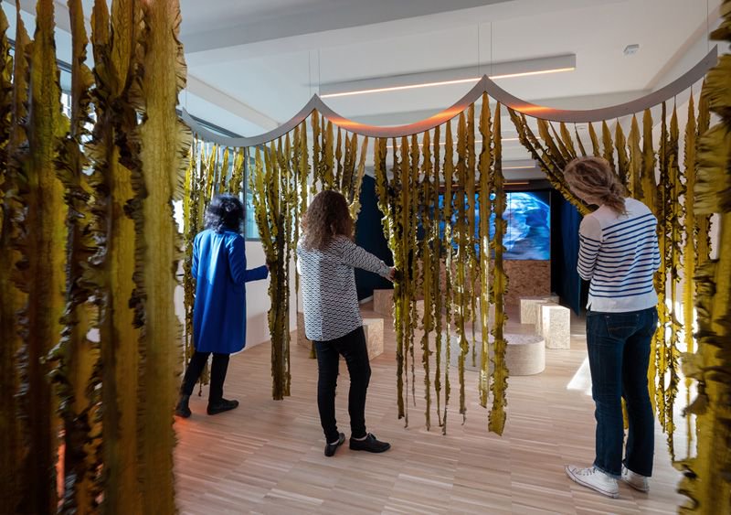 Archiobjects's tweet photo. One Works presents #WAVES, an installation made of seaweeds on #Climatechange https://t.co/CmmsBRqN8b #MilanDesignWeek2019 #WAVESinstallation https://t.co/LPuFuKbvjx