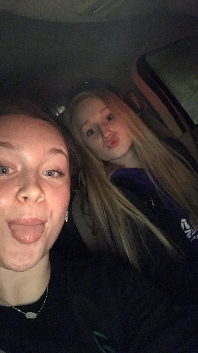 bekahchall's tweet photo. ohh heyyy grace 🤪 happy birthday 🥳 hope you eat lots today !!! @ahrensgrace https://t.co/dwPG6j8mmd