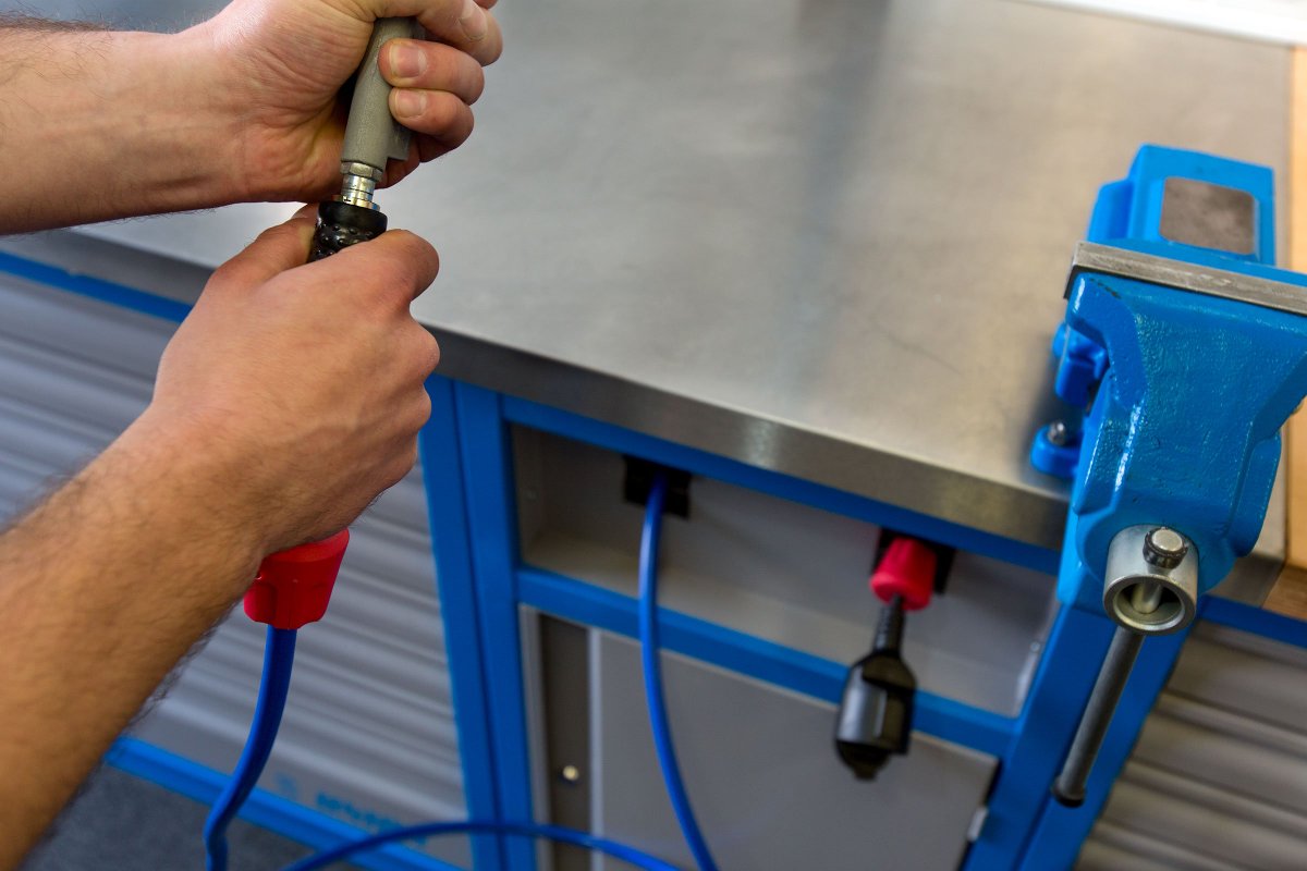 uniorbiketools's tweet photo. New workbench modules now shipping!
See our full workbench range: https://t.co/wJQgUp6Vag
#pimpyourworkshop #unior #uniortools #madeinslovenia #dreamworkshop #toolporn https://t.co/SQNLpYQlBz