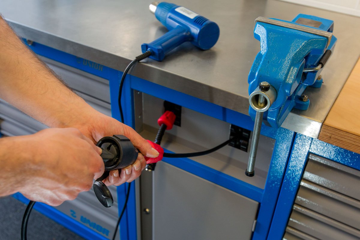 uniorbiketools's tweet photo. New workbench modules now shipping!
See our full workbench range: https://t.co/wJQgUp6Vag
#pimpyourworkshop #unior #uniortools #madeinslovenia #dreamworkshop #toolporn https://t.co/SQNLpYQlBz