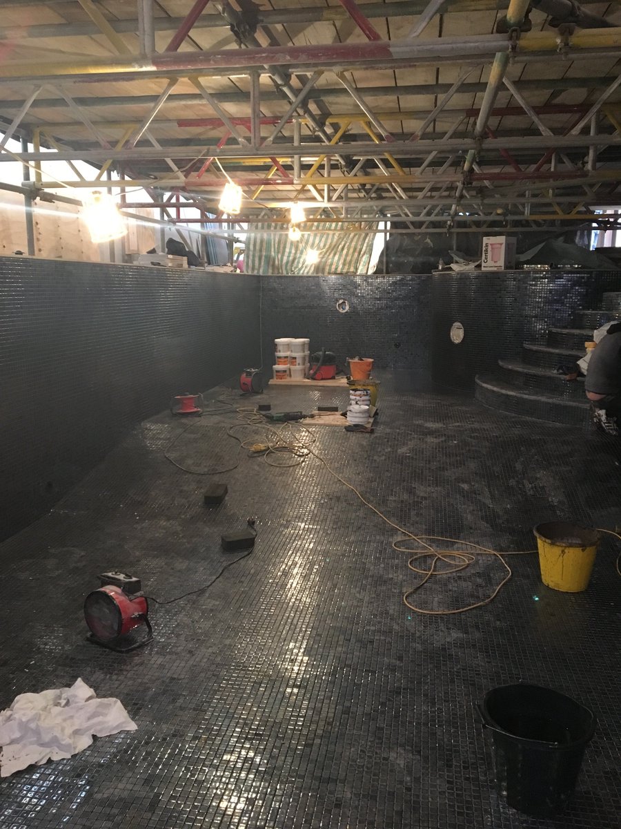 aad_architects's tweet photo. Coming together nicely now #pool #listedbuildingextension #conservation #landscapeintegration #quality #architecture https://t.co/3cBFKyYCVE