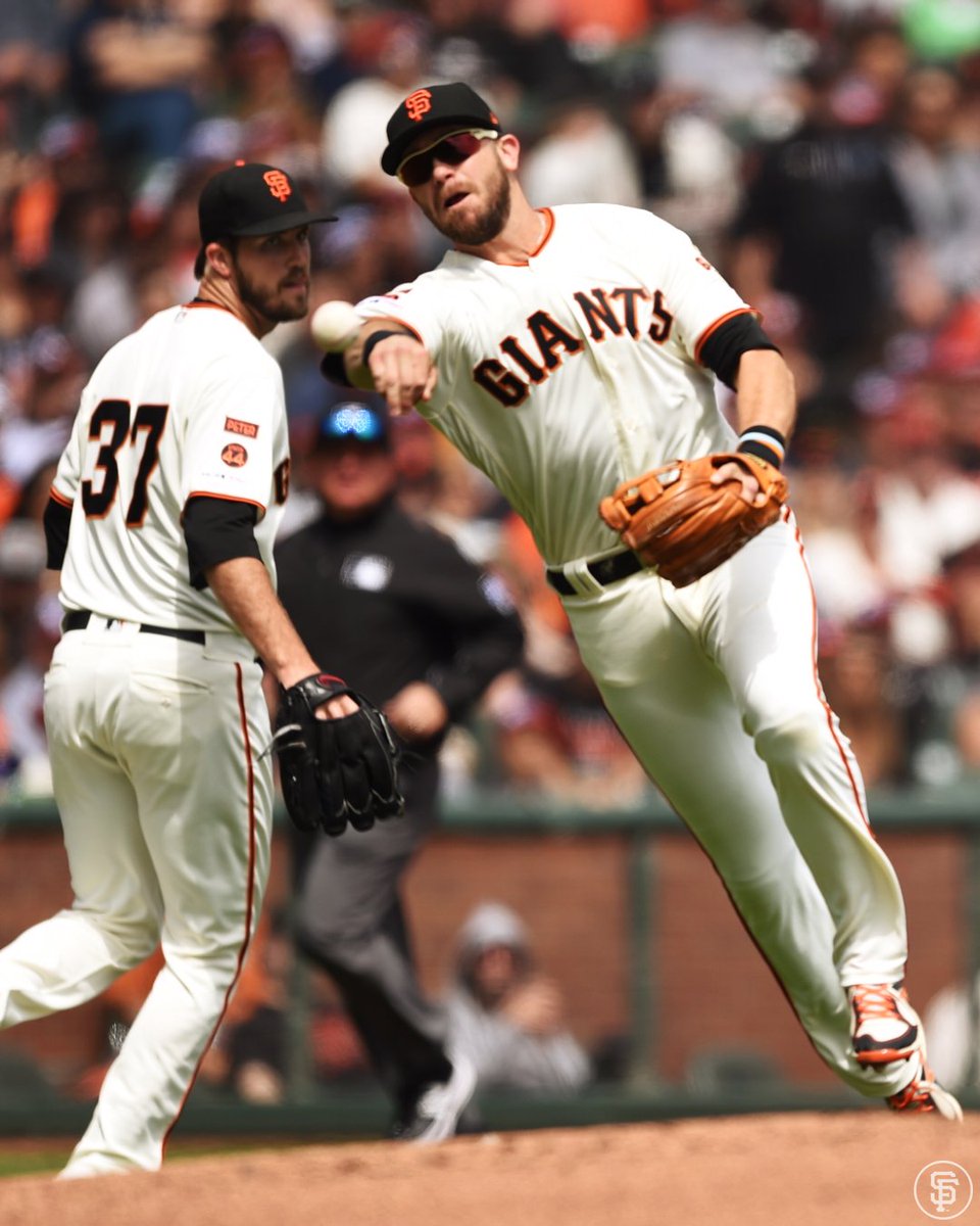 SFGiants's tweet photo. "The sooner you’re able to transition out of that “teammate’’ and into friendship, it does matter. It motivates you to really push the limits of your game &amp; be the guy you’re capable of being." --@KPILLAR4 

The trade that forged a friendship: https://t.co/08KLMFgE8y

#SFGiants https://t.co/5MCtKv6xIu