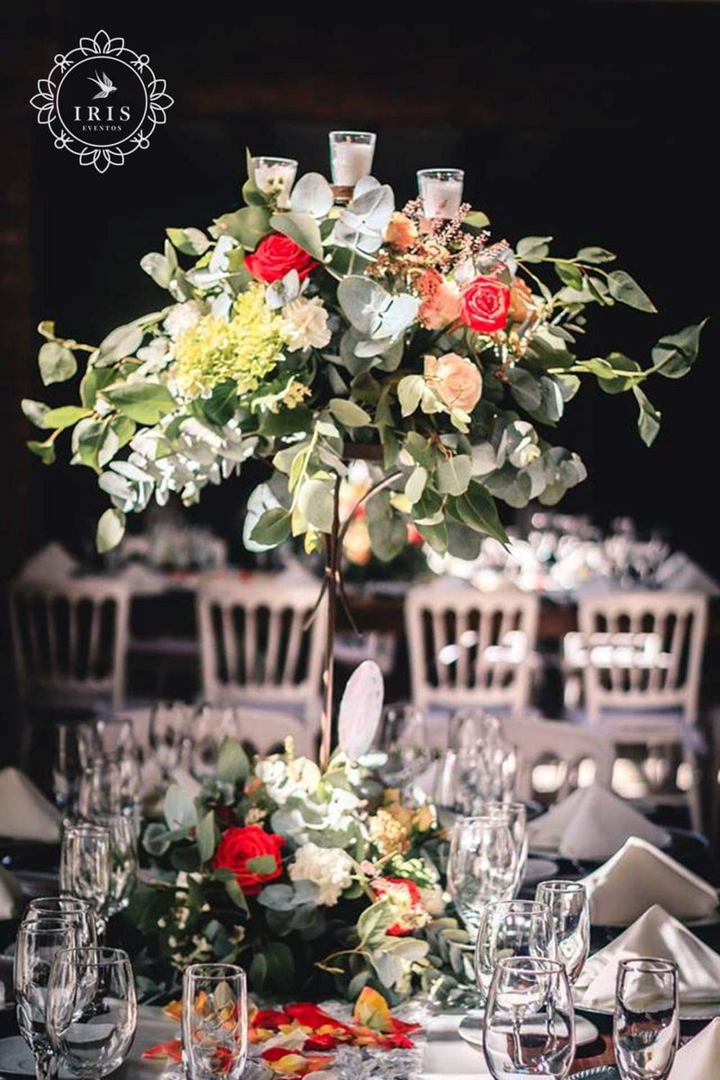 IRIS Eventos #diseñofloral #novia #bride #bodasmexico #bodastoluca #boda #decoracion #planner #plannertoluca #tendencias #bodasconestilo #estilos #flores #Toluca #Mexico #Metepec