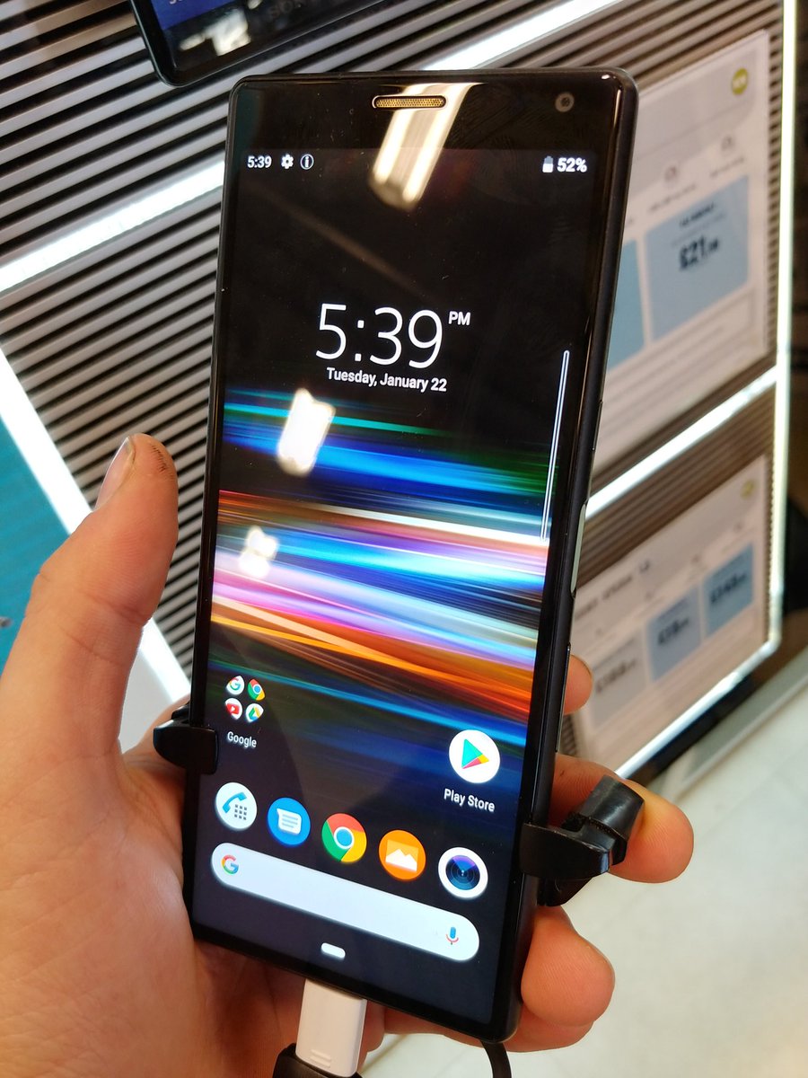 GWR23's tweet photo. @sonyxperia really like the Xperia 10, but I'm looking for a flagship, why doesn't the Xperia 1 have a 3.5mm jack? https://t.co/NdgD1aZZEZ
