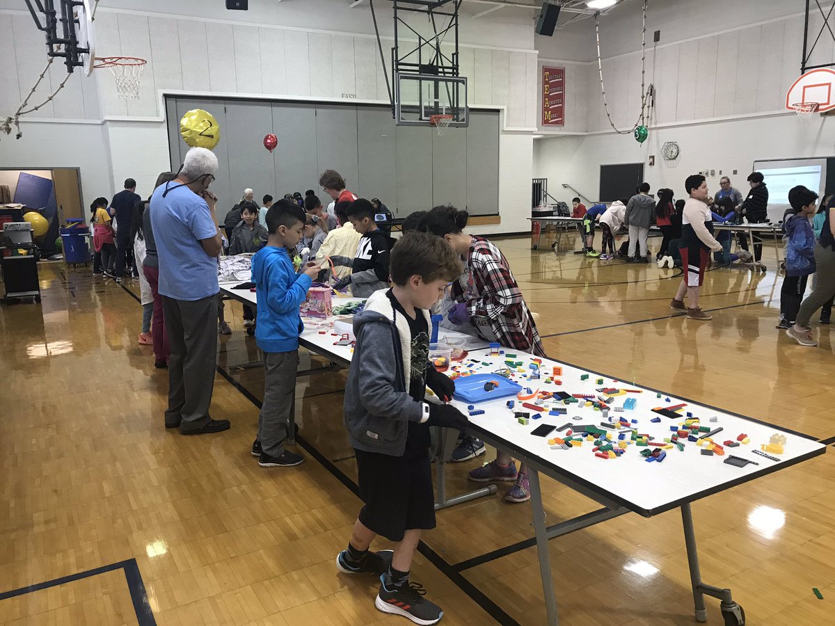 MNTNMVR_777's tweet photo. Impactful morning @ProvidenceES #UnderstandingFriends Autism awareness event! Students participated in various activities to gain understanding of what students living with a disability experience. Thanks @JonStehle, @MasonRowing Coach Ellie, Jeannie (Mom) & all who volunteered! https://t.co/B7OuFpMbqr