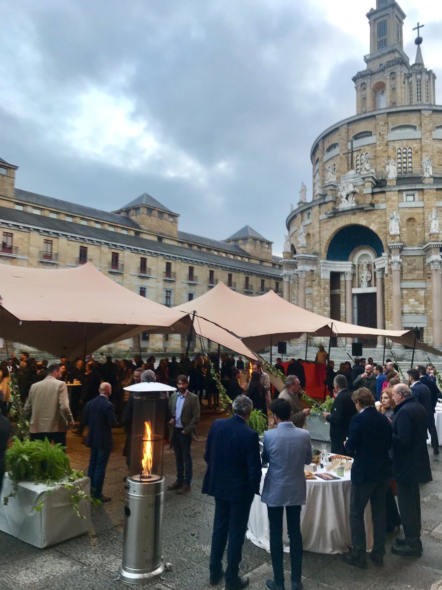 pabloppgijon's tweet image. Con mis compañeros José Antonio Quiros, representante de @popularesgijon en @GijonImpulsa y @jorgehpalacio en la entrega de los XV #premiosimpulsa19. Enhorabuena a los ganadores: @TRIDITIVE @terrain_tech @CoallaGourmet @PintelligenceU #SVMAC y #Atox. Un ejemplo para @gijon