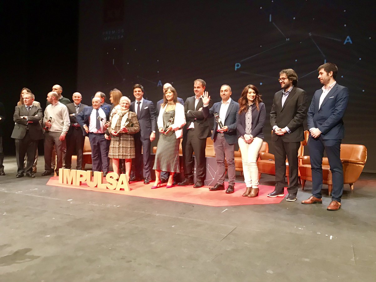 pabloppgijon's tweet image. Con mis compañeros José Antonio Quiros, representante de @popularesgijon en @GijonImpulsa y @jorgehpalacio en la entrega de los XV #premiosimpulsa19. Enhorabuena a los ganadores: @TRIDITIVE @terrain_tech @CoallaGourmet @PintelligenceU #SVMAC y #Atox. Un ejemplo para @gijon