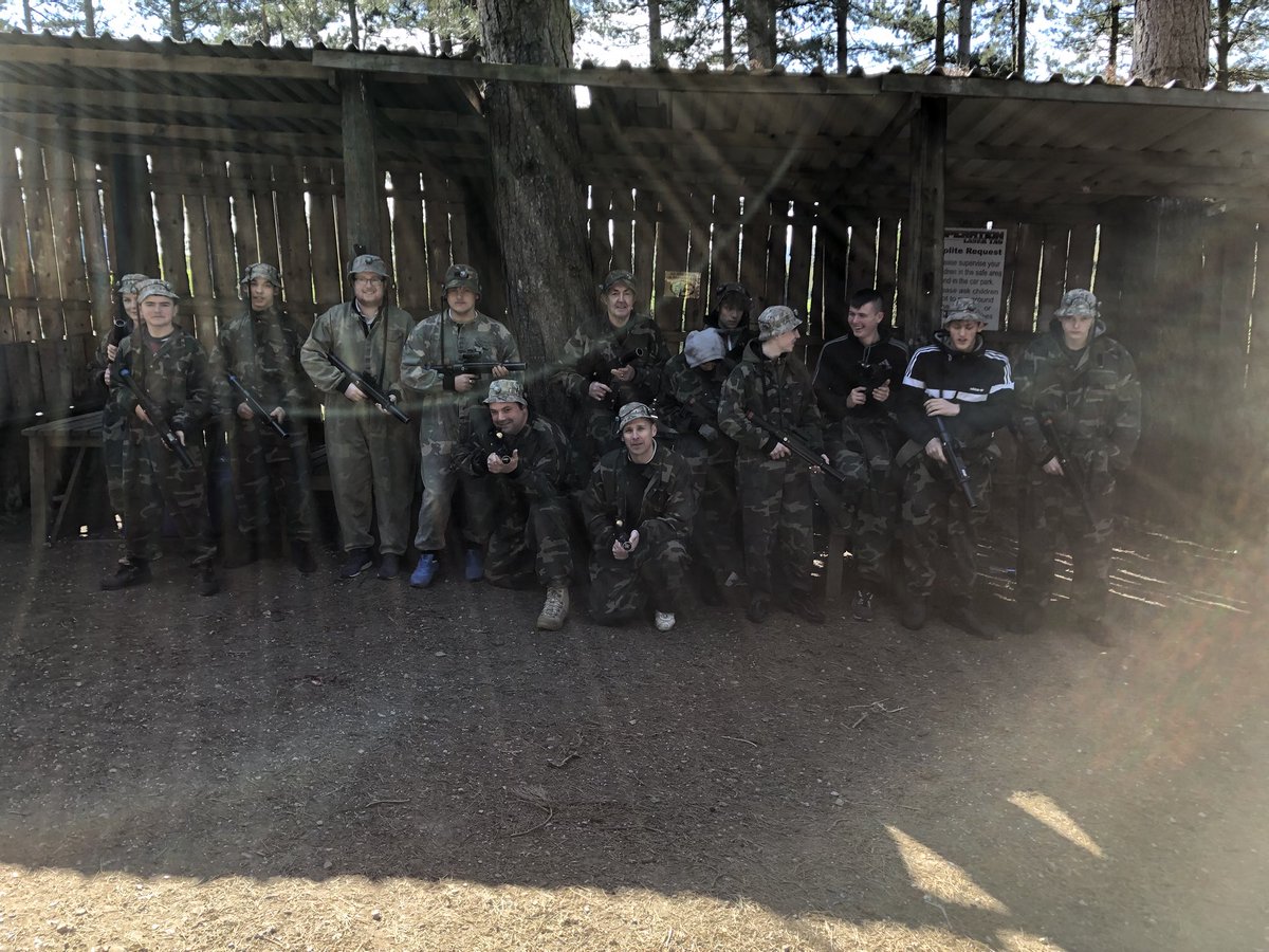 SpringwellHori1's tweet image. Poor quality photo but we had a blast today! #lasertag #shafton and Horizon @adamL1993