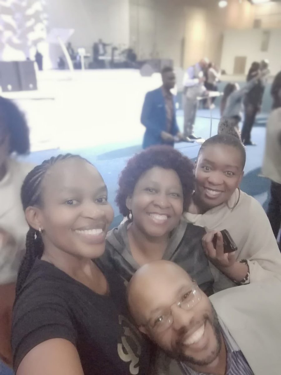 gracehousetwit's tweet photo. First service at GraceHouse Family Church’s new place of worship: Unit 14 Production Park, 49 Epsom Avenue, Northriding #2019MyYearOfMightyWorks #ThankYouJesus #GodDidThis #Vision2020 #FillUpGoshen @chuksozabor @augustaozabor https://t.co/LunB68UXJn