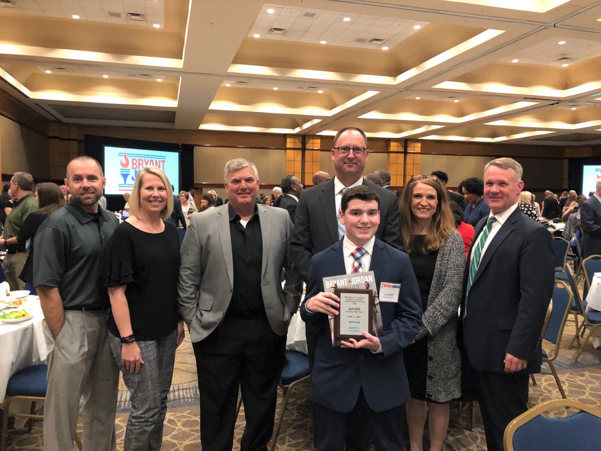 SHS Senior Zack Elliff has been selected as the Class 5A Region 4 Achievement Winner of the prestigious Bryant-Jordan Student Athlete Scholarship. As region winner, he receives a $3,000 scholarship. Zack is the son of Kristen and Tim Elliff. Congratulations! @SCSAggies