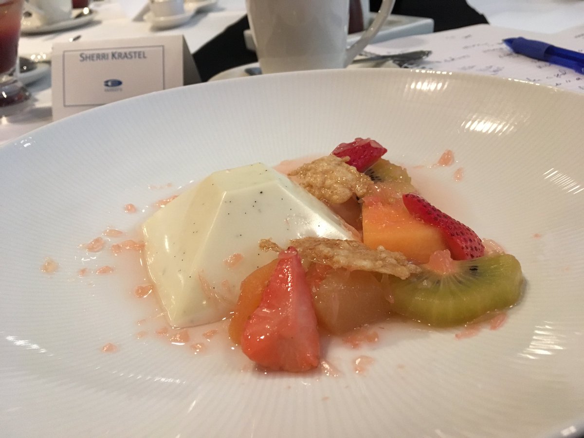 sherrik's tweet photo. Beautiful finale to a wonderful lunch! Vanilla pan a cotta and champagne poached fruit. Thanks to @ChefHawksworth and the talented students and staff of #NAITCulinary. #ChefinRes https://t.co/Lw0CU4mB1s
