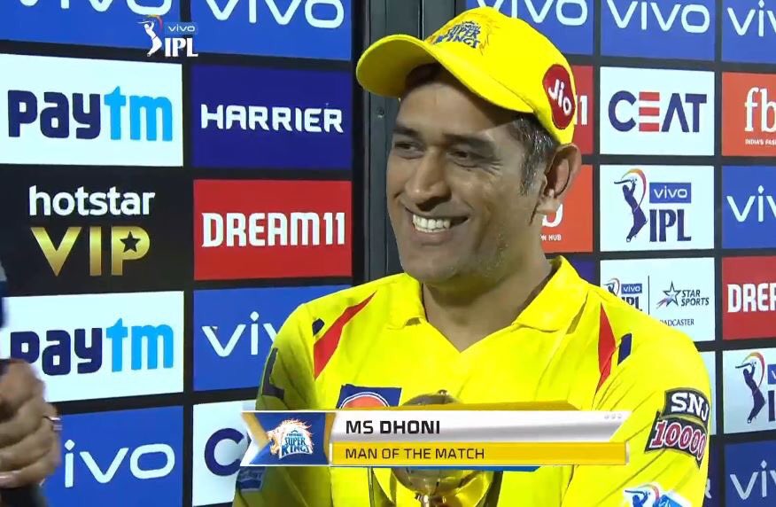 AshTheRocker2's tweet photo. Thala Your Smile 🦁💛!
.
Santner You Beauty 😎😍!
.
Duo of MSD and Rayduu 🔥😎!
.
CSK Have Won The Match ✌😘!
.
Congratulations To Every Super Fans Out There 💛🥰!
.
What An Amazing Win.. Whoaaa 😇💪!
.
#WhistlePodu 🦁 #RRvsCSK
#IPL12 #CaptainCool #MSD #Dhoni https://t.co/HhPN8Ez7ki