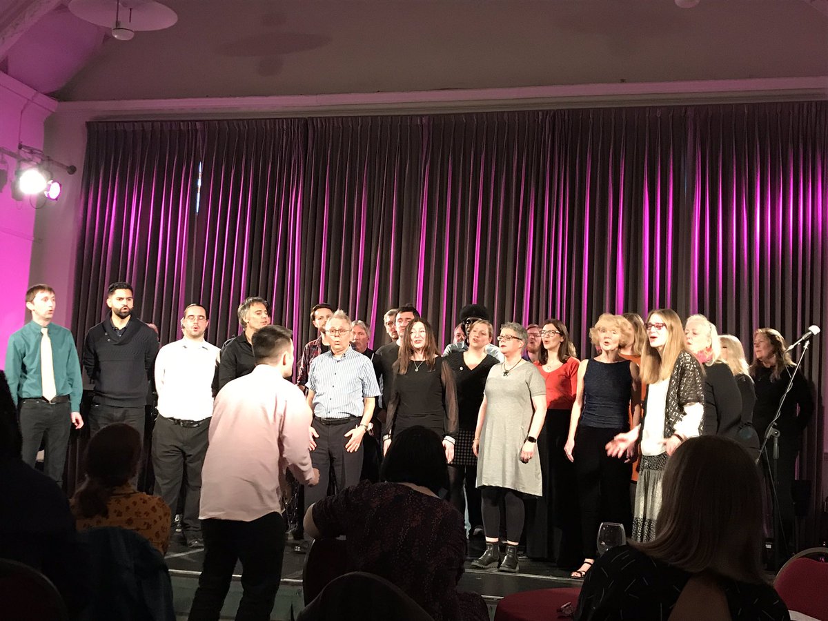 lizlanecomposer's tweet photo. The #TL_CPMM residential choir with @SaundersMusic - diverse musicians from all over the world coming together in a wonderfully joyous evening. @TrinityLaban @OUMusic @RJSamuels @DvGammeren @KateAtko @benjaminred https://t.co/Uqyqv7iyMo