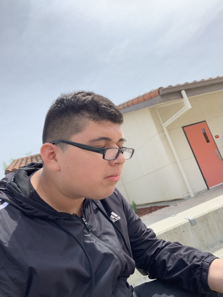 NrxzyYt's tweet photo. Roast him😂 @ImpatkPSD https://t.co/9JQmeprOiE