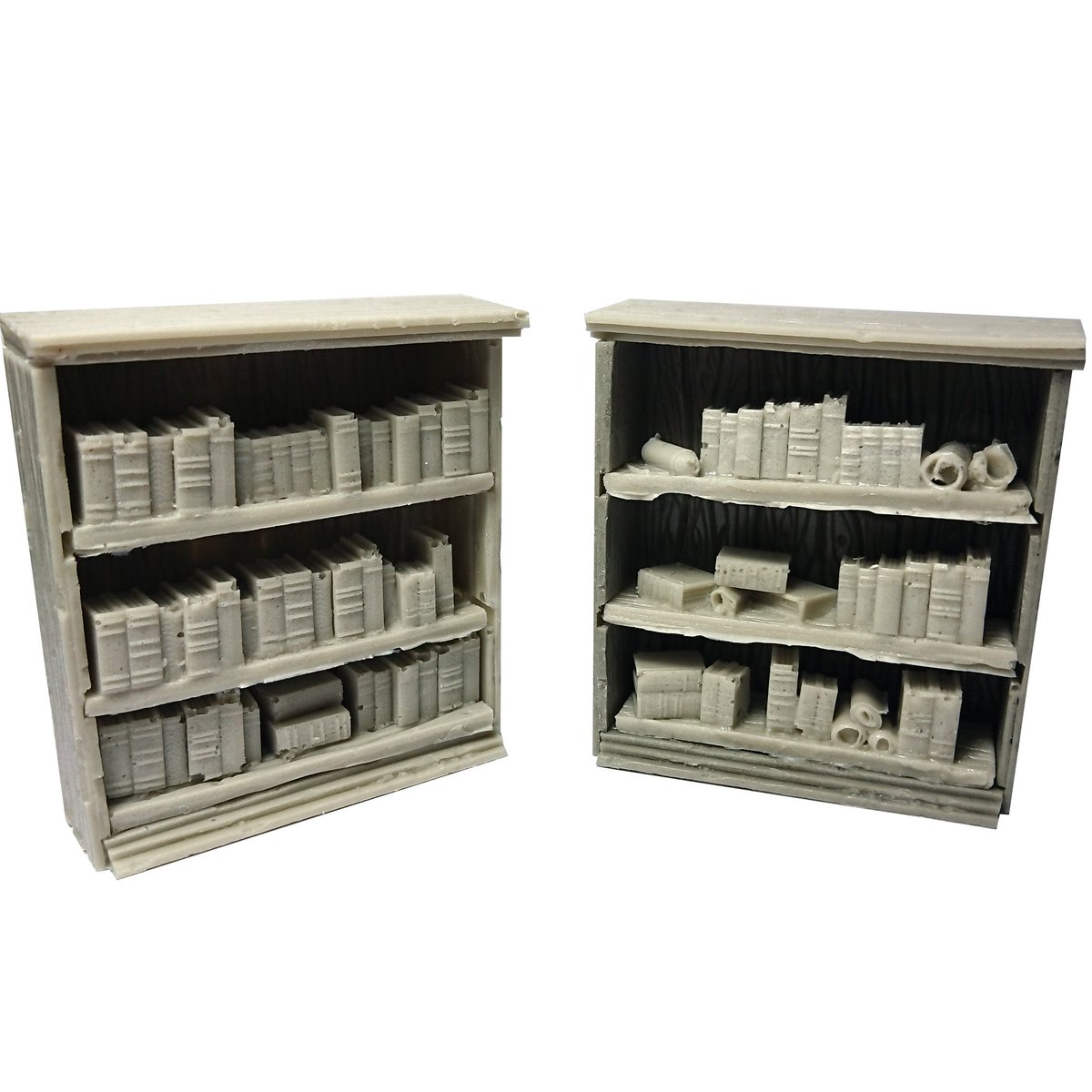 Libraries Helen.
14.95€
That the orcs use them to read is a utopia, but a dungeon is great.
Pack of two libraries

#ispalforge #Esporas #resin #wargames #miniature #terrain #orc #mirmidones #furniture #dungeon #metal #libraries