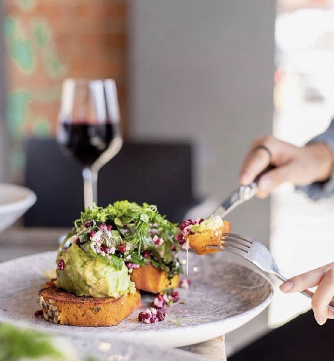 e77eatwise's tweet photo. What we want our food to look like all summer long - colorful and full of variety 🥑
E77 - not for all of us, but for each of us 
#healthyfood #hungryforgrowth #tech #eatwise #e77 https://t.co/CZWQYfzA1i