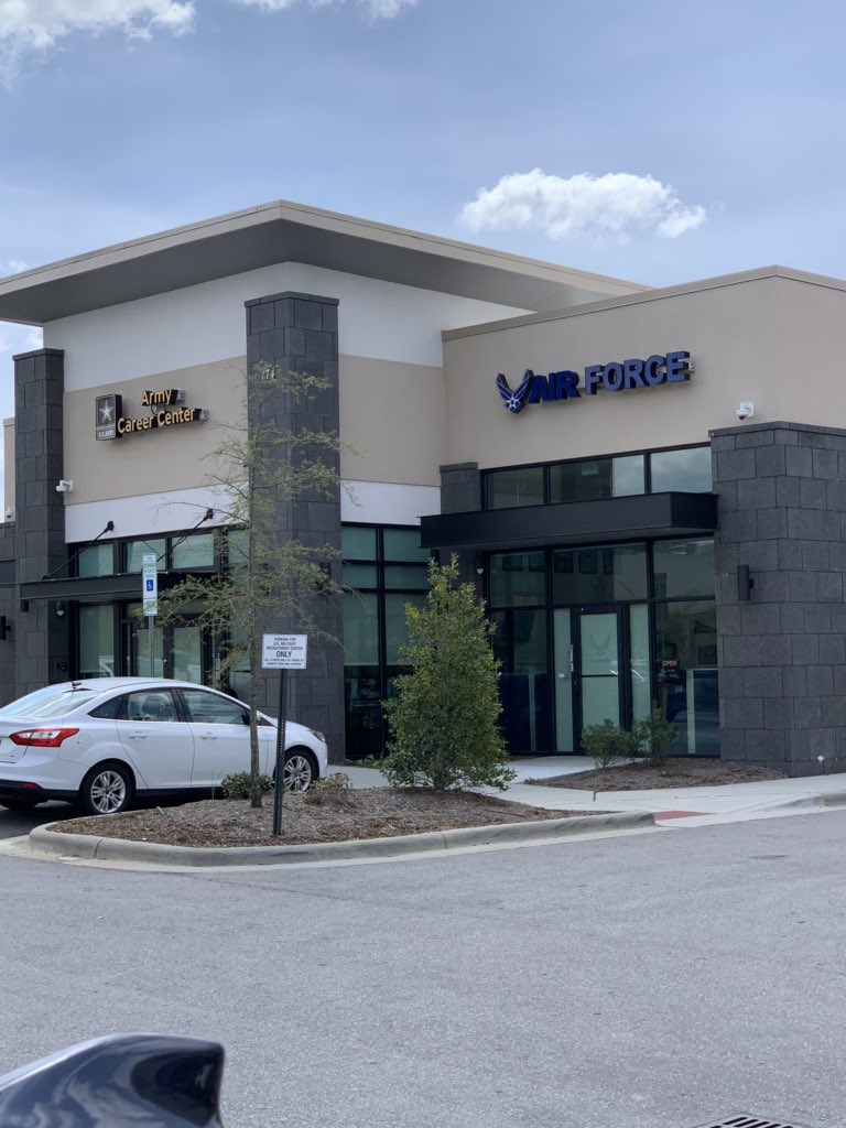 ashvilmallatt's tweet photo. We are showing our appreciation here  in Asheville! Going out of the store to invite all military to our event on the 27th in the Asheville Mall! https://t.co/QO6LeXqB3q