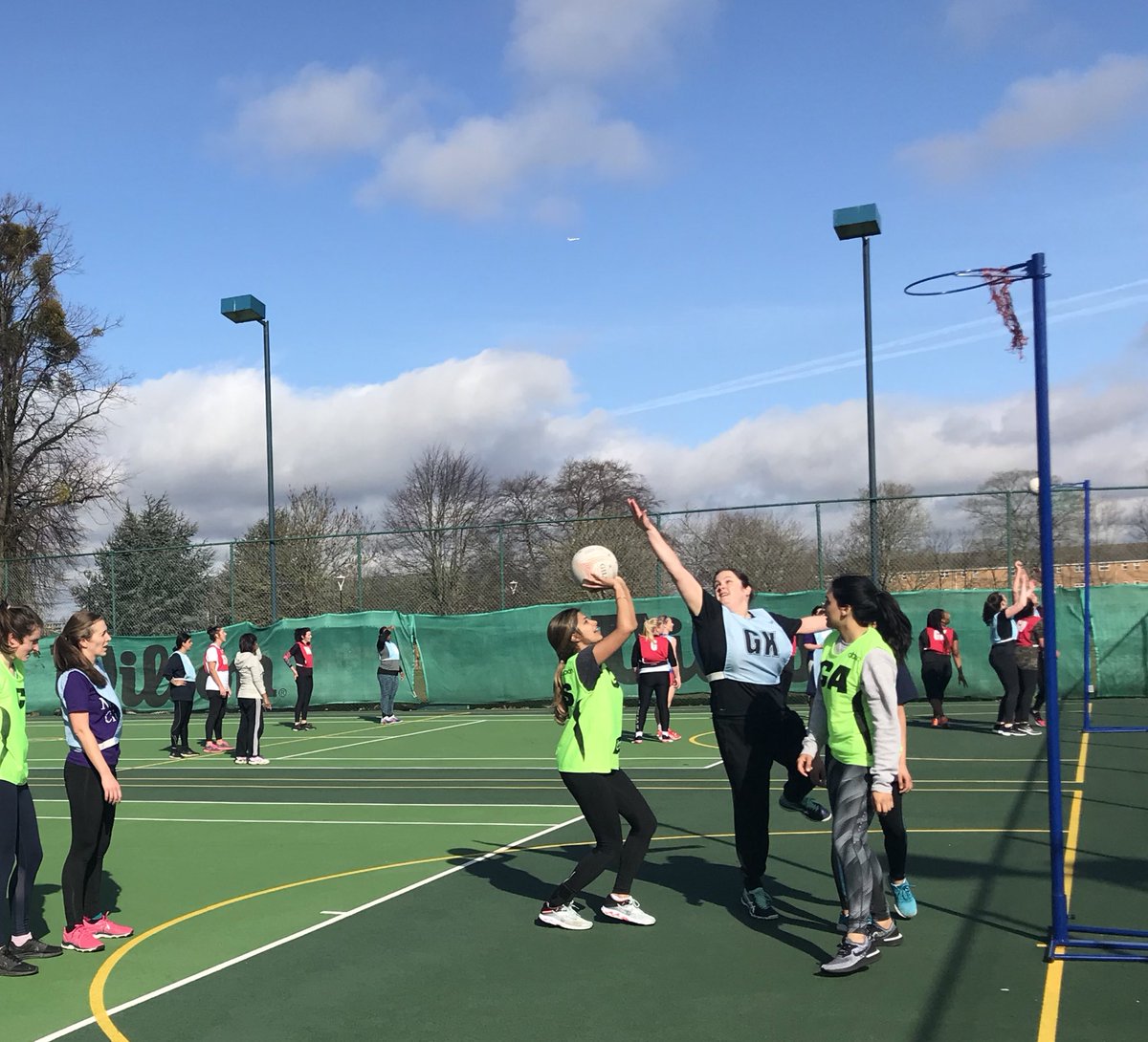 SloughNetball's tweet image. Come along to our netball training session on Saturday morning - open to anyone of any ability #netball #netballgame #training #workout #fitness #slough #langley #windsor #maidenhead #practice #snc #sloughnetball #sloughnetballclub