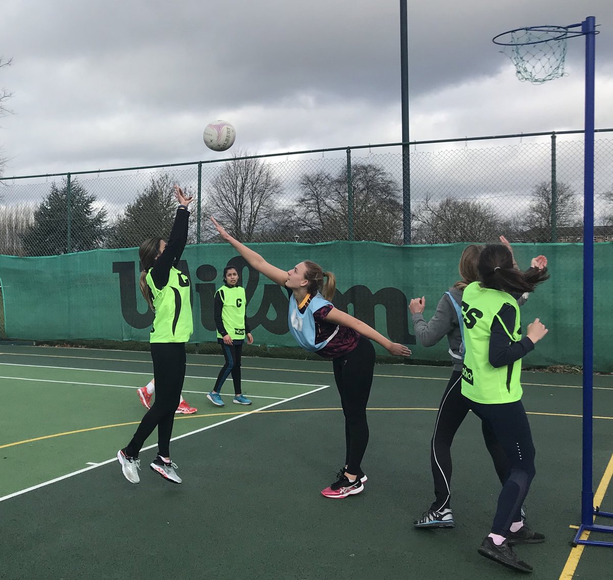 SloughNetball's tweet image. Come along to our netball training session on Saturday morning - open to anyone of any ability #netball #netballgame #training #workout #fitness #slough #langley #windsor #maidenhead #practice #snc #sloughnetball #sloughnetballclub