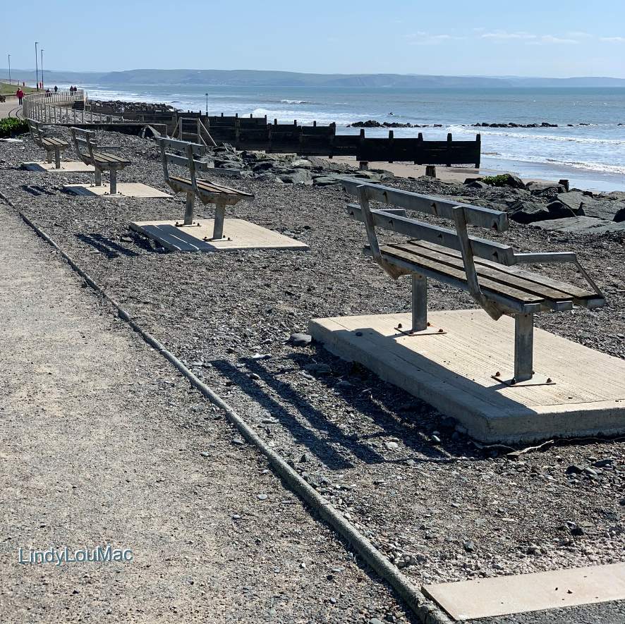 LindyLouMac's tweet photo. Four benches on Tywyn seafront, waiting to be sat on in the Spring sunshine this afternoon. #littlemomentsapp #fmsphotoaday #fms_four #four #benches #benchesofinstagram #seafront #beach #tywyn #cardiganbay #wales @visitwales #itsyourwales @ItsYourWales https://t.co/Z1221tpyAz