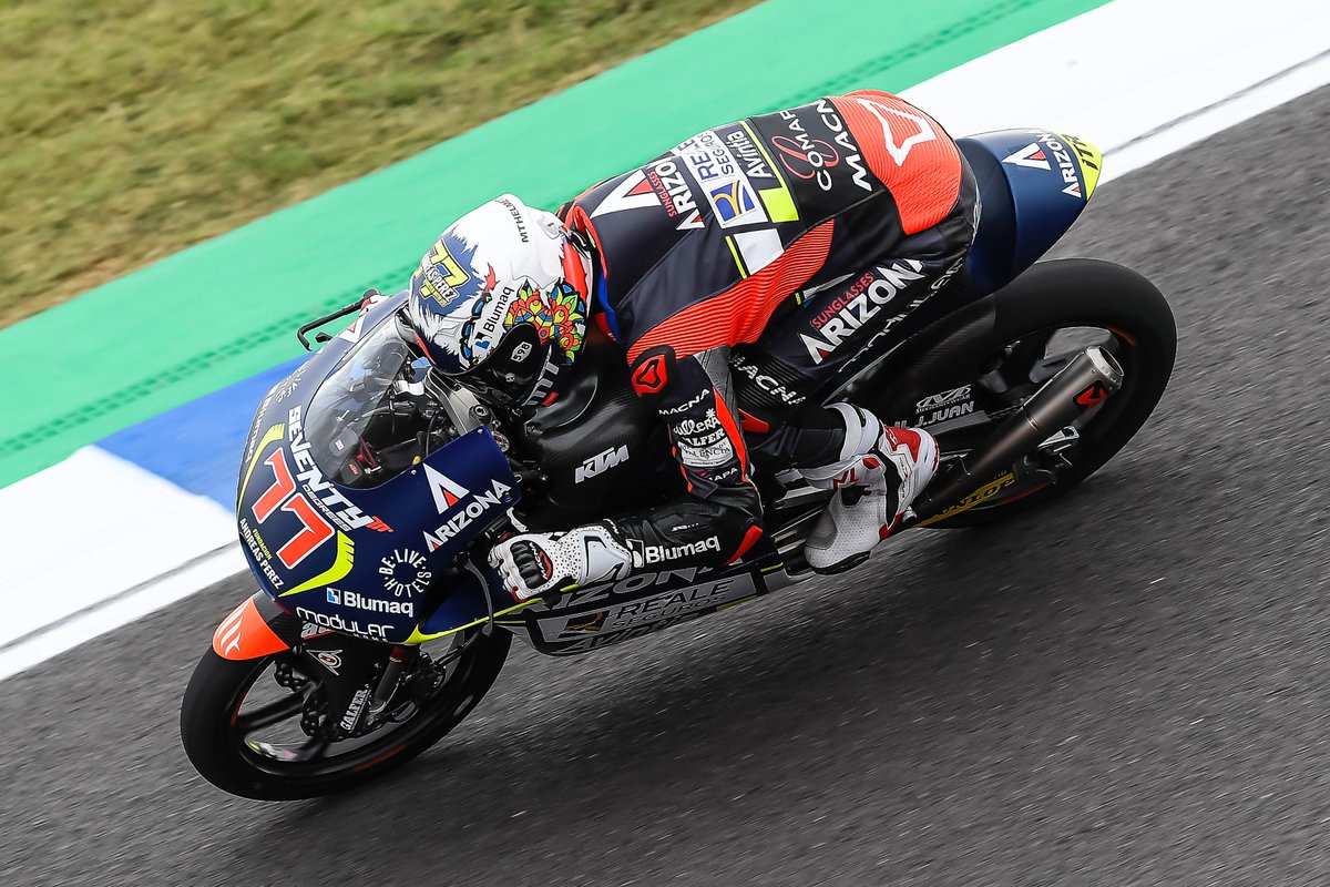 teammotofans's tweet photo. El @COTA recibe al @realeavintia en #MotoGP y #Moto3 @TitoRabat https://t.co/wQdAeZA7z4 @KarelAbraham_17 @vicentcullera21 @RealeSeguros1 @Reale_Seguros @GrupoAvintia @Fdcion_Avintia @motul 🇪🇸🇪🇸🏁🏁🏆🏆🏍️🏍️🇺🇸🇺🇸 @Rabatis #YD https://t.co/YRvno2P4MR