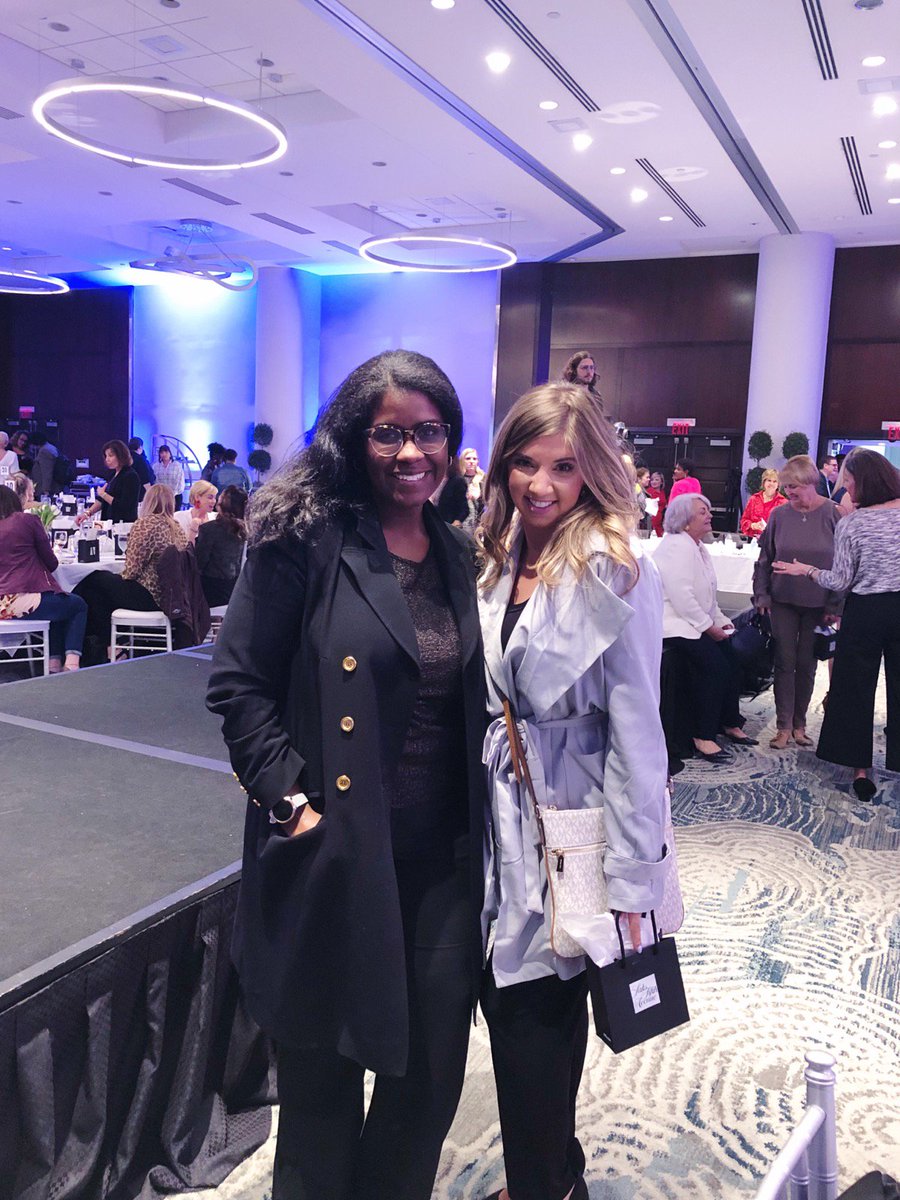CaseyNCawthon's tweet photo. Loved assisting @JasonWu &amp; @juliancenter with #PR today for their 1st ever Fare, Flair &amp; Fashion runway experience benefitting survivors of domestic &amp; sexual violence. So thankful for the opportunity to work with clients doing such important &amp; energizing work in the community! https://t.co/edUnNepM4Q
