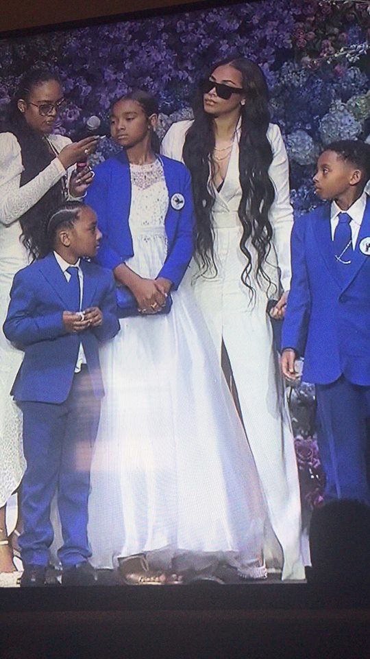 AshleyBei's tweet photo. Beautiful 💙 #NipseyHussel #nipseyhusslecelebrationoflife #funeral https://t.co/qusZiP79Tl
