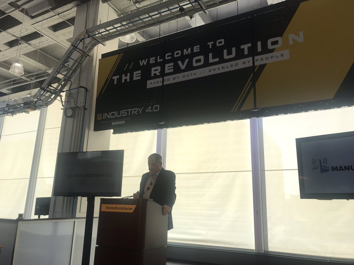 LukeBronin's tweet image. Today, @StanleyBlkDeckr opened its Manufactory 4.0 in #Hartford — making Hartford the center of its work to revolutionize manufacturing for the 21st century &amp;amp; accelerating the growth of our innovation ecosystem