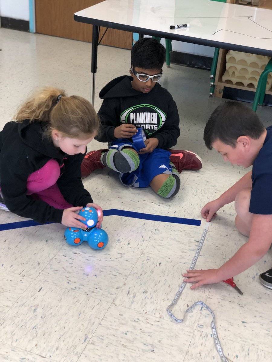 MrsLindseyGC's tweet photo. Ms. Marcone’s class designed, built and coded paths for their @WonderWorkshop #Dash robots using specific angle and measurement criteria. What perseverance! #STEAM #MATHStandards @Sezgregnyc @mrsclampittPOB https://t.co/SVF4nfl3nl
